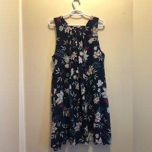 Reitman’s short, sheer flowered dress with stretchy blue underlay, XL